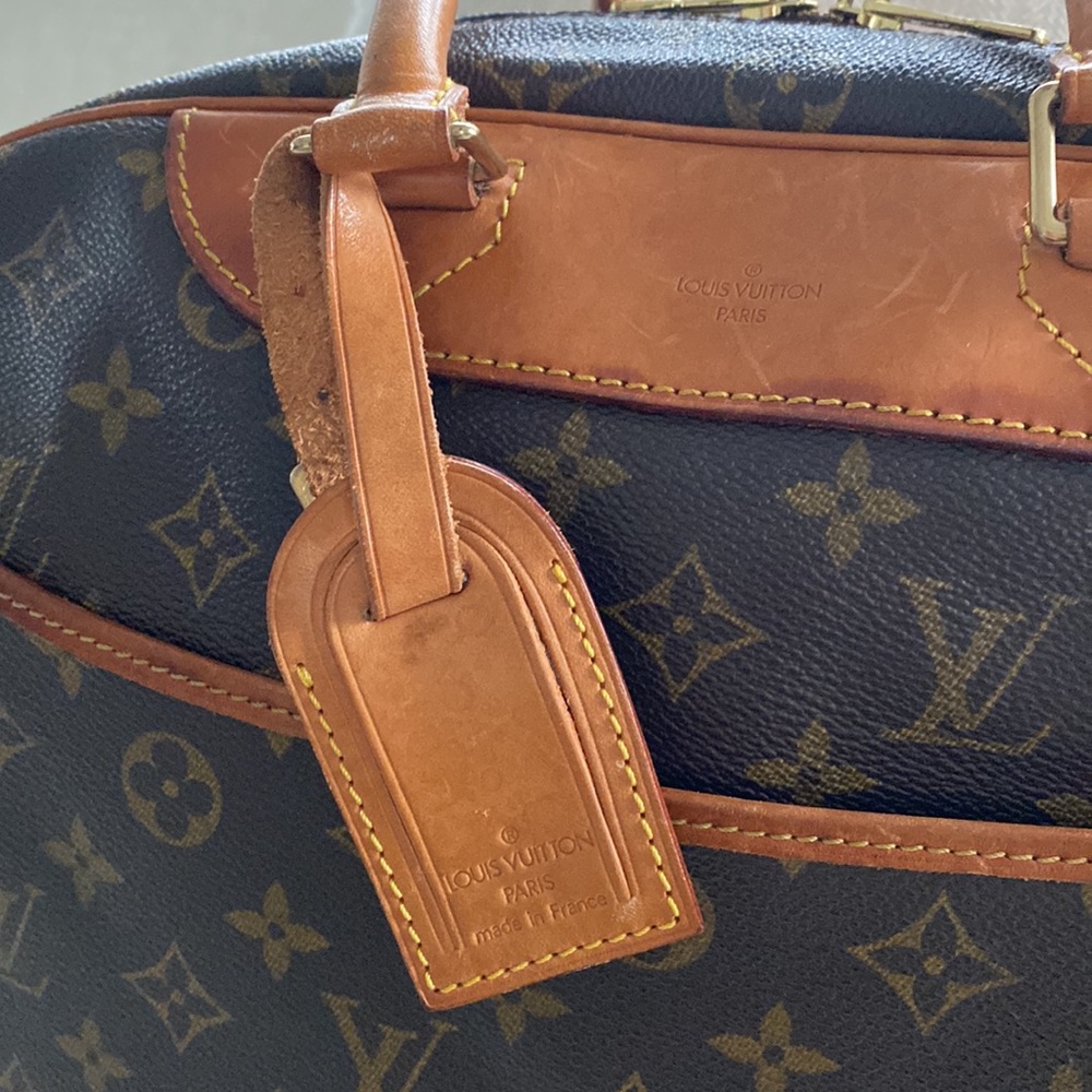 Authentic Louis Vuitton Deauville Handbag